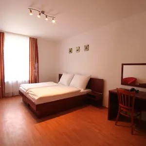 Susa *** Praha